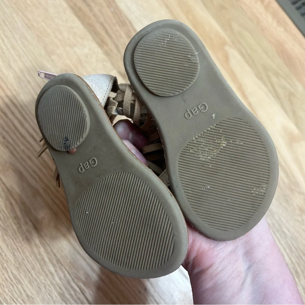 Baby Gap Fringe Sandals Sz 6 Gold Boho Girls Baby Toddler Zip Back